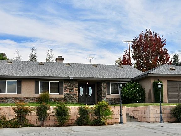 2nd image of 2040 E Foothill Dr