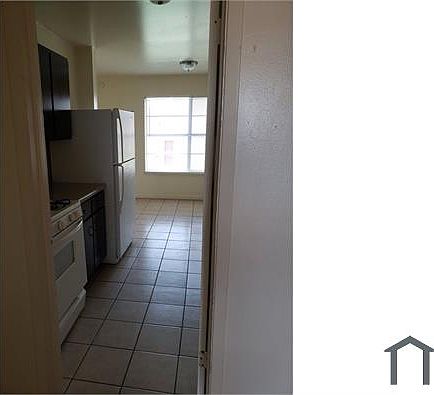 3rd image of 4919 Pecan Grove Blvd