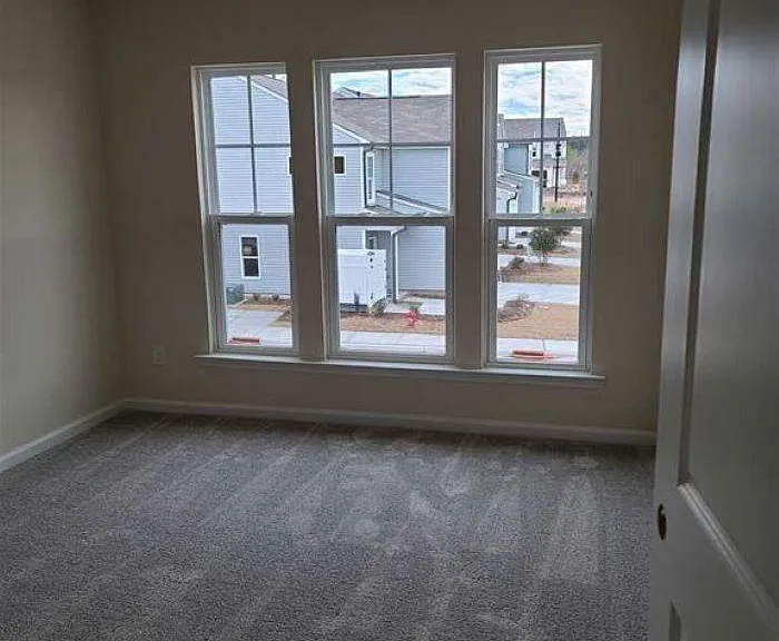 401 Purdue Dr — Photo 8