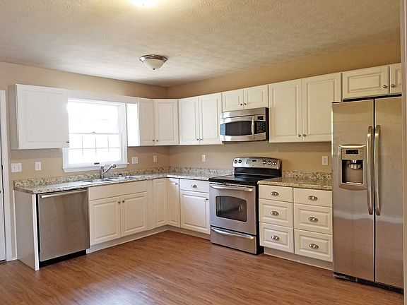 4th image of 954 Beverly Dr