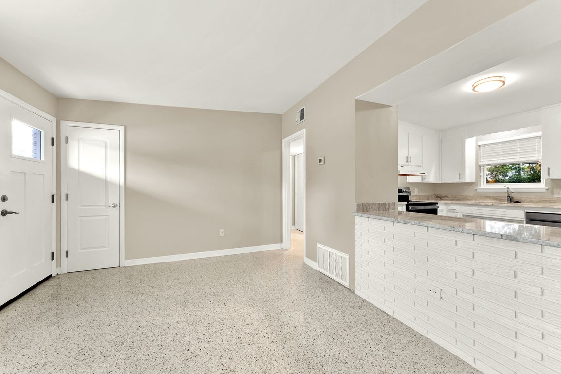 next background image