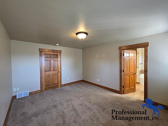 5th image of 2035 Lake Hills Dr