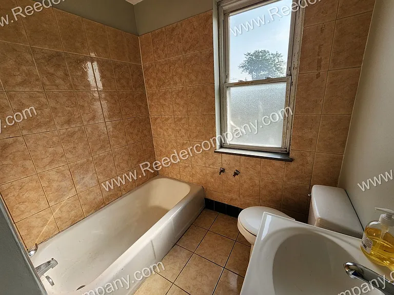 1102 Beacon Street — Photo 9