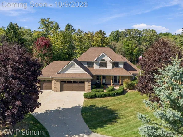 3215 Lindsay Ln, Port Huron, MI 48060