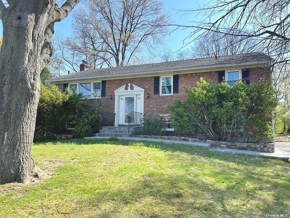 1st image of 12 Eastland Dr