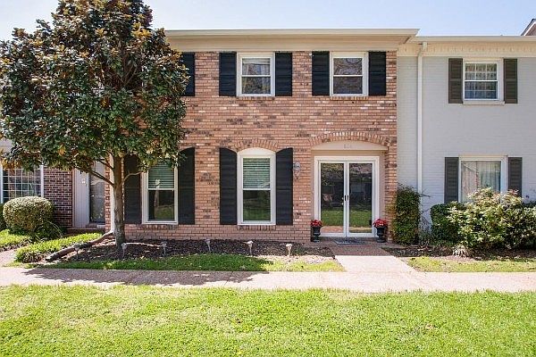 1st image of 604 Plantation Ct