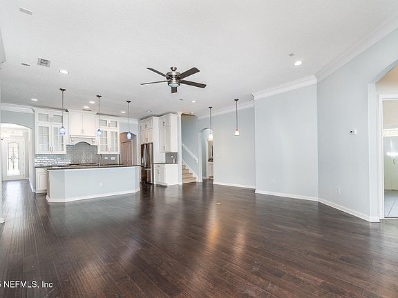 4th image of 12126 OSWALD Court