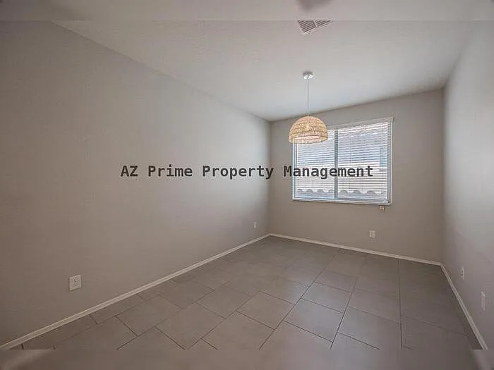 2841 W Apollo Rd — Photo 11