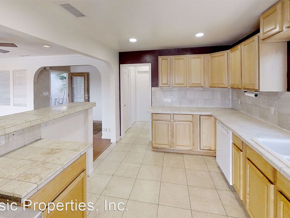 1st image of 5321 E Falls View Dr