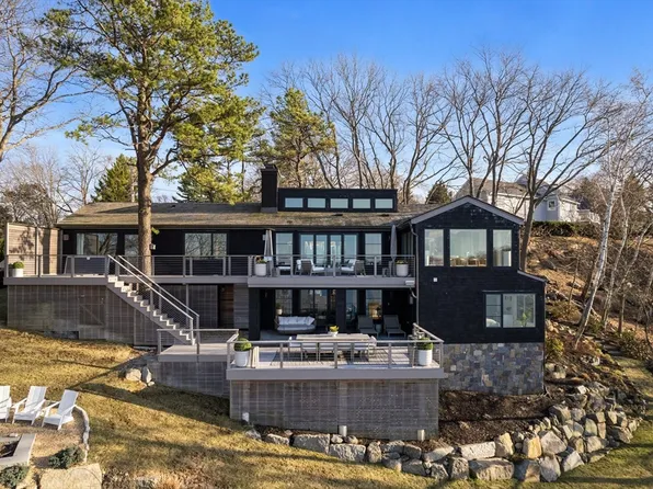 23 Pinecliff Dr, Marblehead, MA 01945