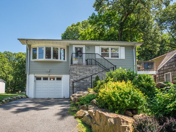 35 Erie Ave