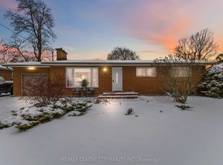 71 Sunray Ave, London, ON N6P 1C1