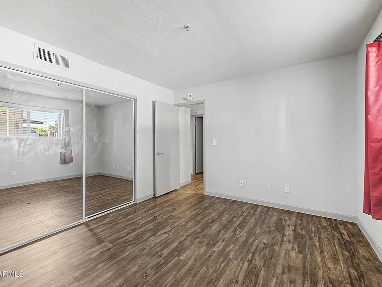 4704 E Paradise Village Pkwy N #121 — Photo 14
