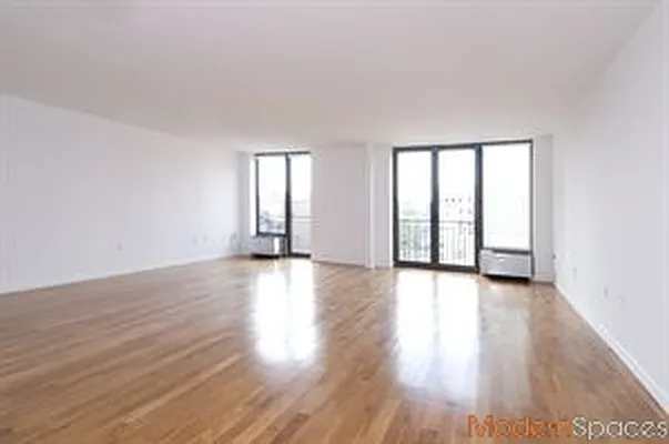Sold by Modern Spaces | media 8