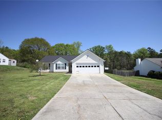 1009 Rolling Ridge Ln, Auburn, GA 30011