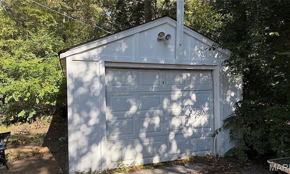 2nd image of 8259 Paramount Dr