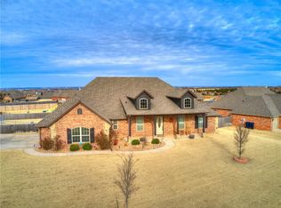 10817 NW 94th St, Yukon, OK 73099