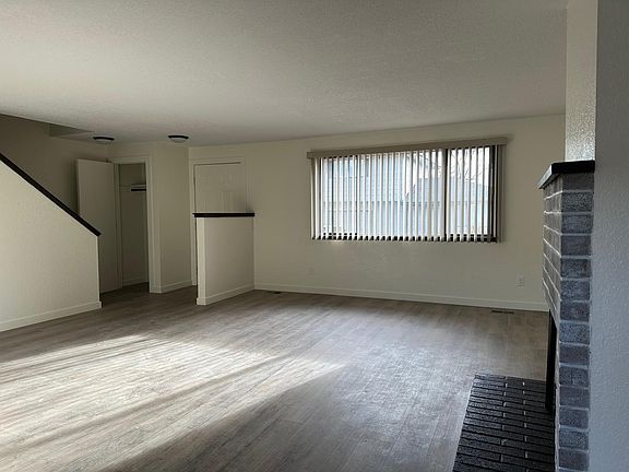 3rd image of 604 S 45th Ave #1/2