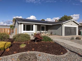 33000 Marsh Hawk Rd, Union City, CA 94587