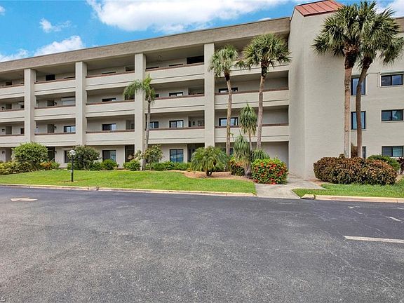 3rd image of 7402 Lake Breeze DR #310
