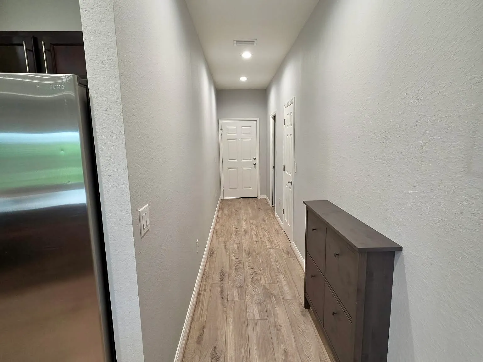3 bed, 2.5 bath, 1758 sqft, $2,800 — Photo 2