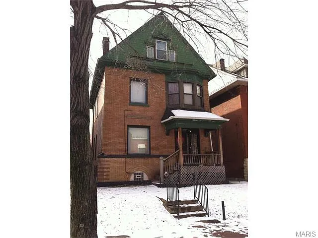 4452 Greer Ave photo 1