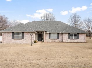 8415 N 159th East Ct, Owasso, OK 74055