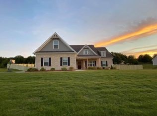 1122 Birchwood Dr, Griffin, GA