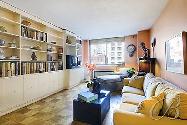 Sold by Bellmarc Realty | media 17