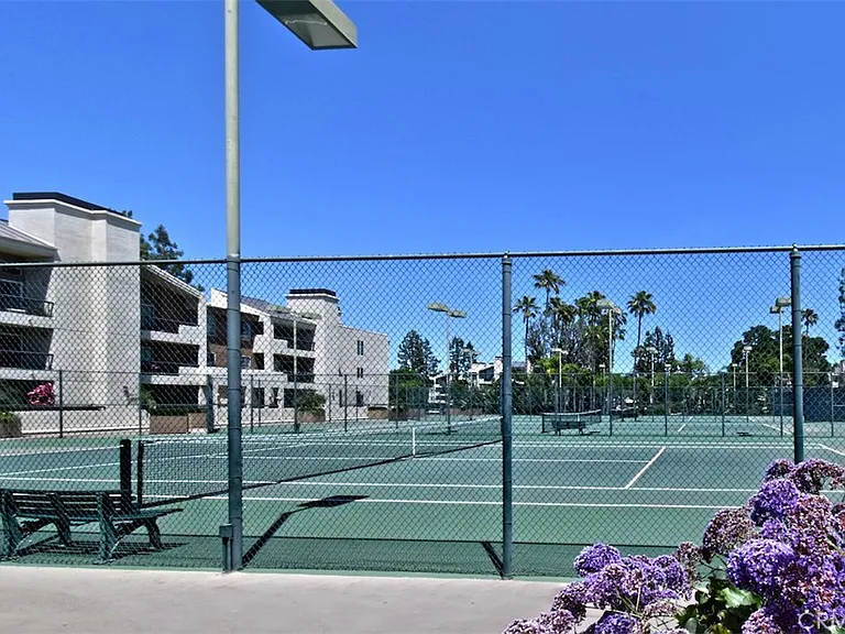 21500 Burbank Blvd #112 — Photo 34