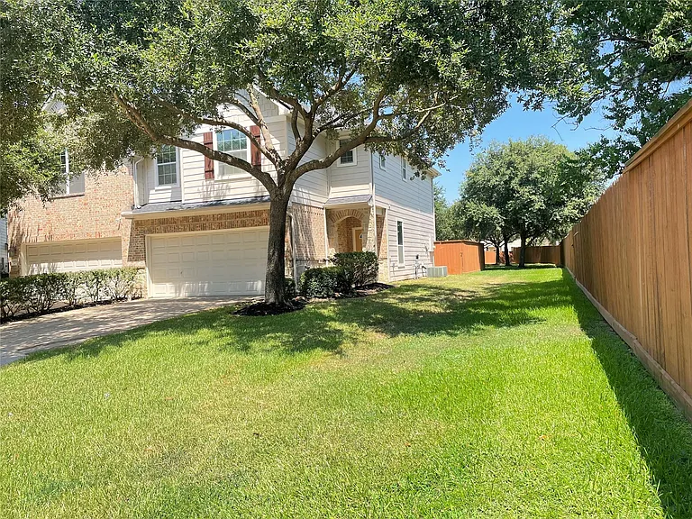 13518 Primula Ct — Photo 2