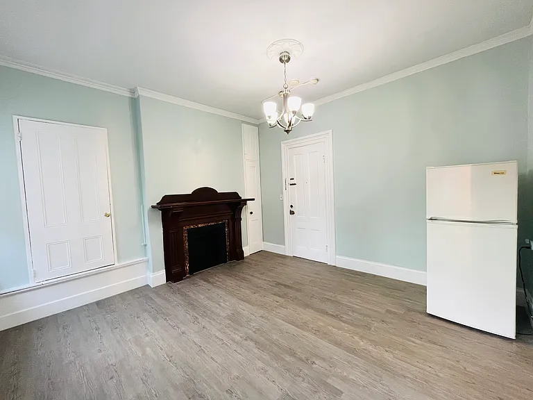 90 Clay St #3 — Photo 8