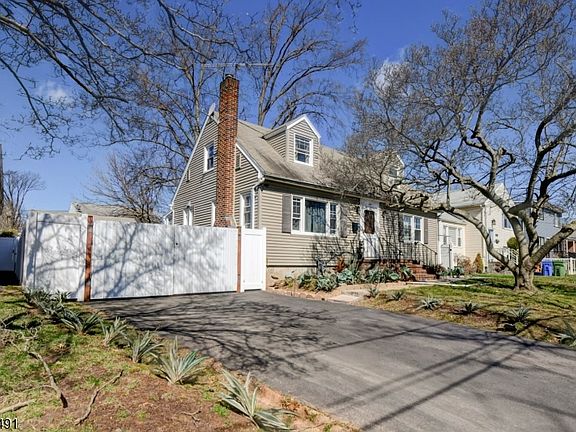 3rd image of 539 Monmouth Ave