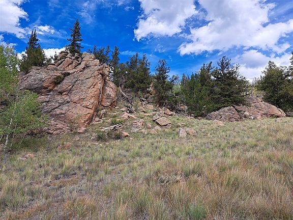 3rd image of 736 Stagestop Road