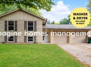 10440 Uplander St NW, Coon Rapids, MN 55433