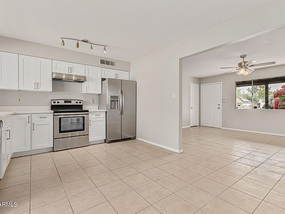 5th image of 3326 W WAHALLA Lane
