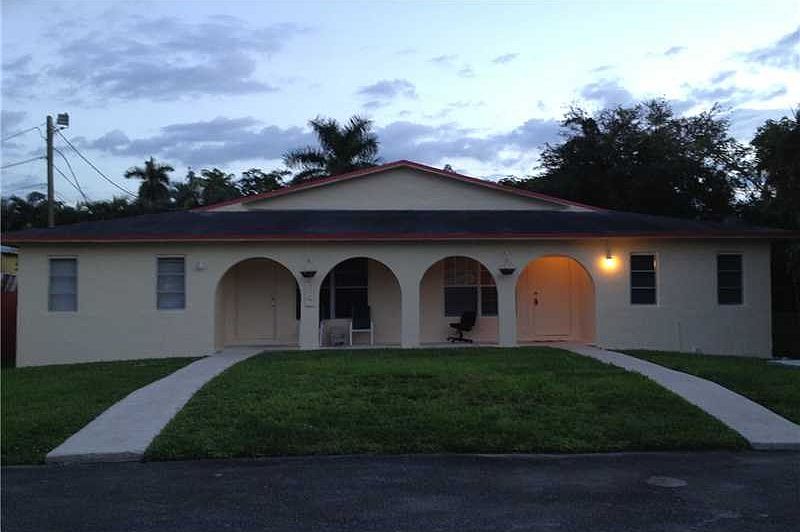 1st image of 4065 SW 51st St #A
