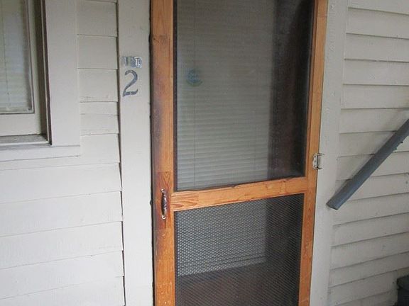 2nd image of 416 W Jackson St APT 2