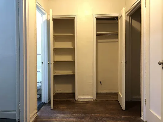 Rented by Lang Realty LLC | media 7