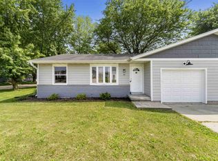 30 Karl Ave, Belleville, WI 53508