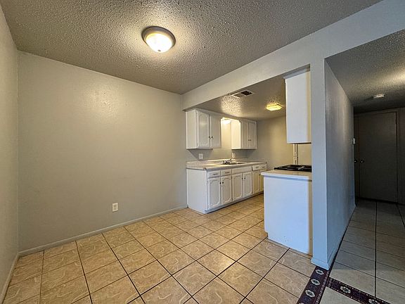 4th image of 7413 Melrose Ln APT C