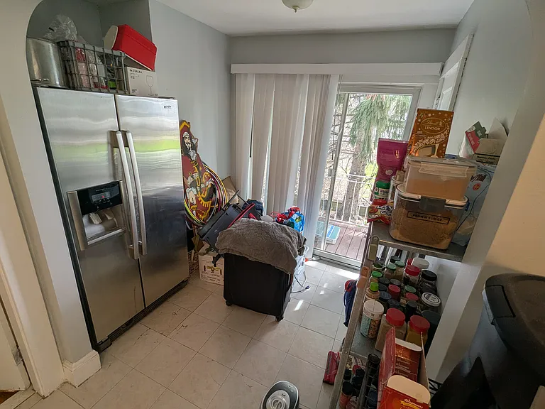 376 Fellsway W — Photo 2