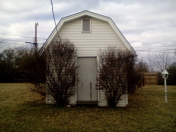 1st Storage Bldg/Workshop