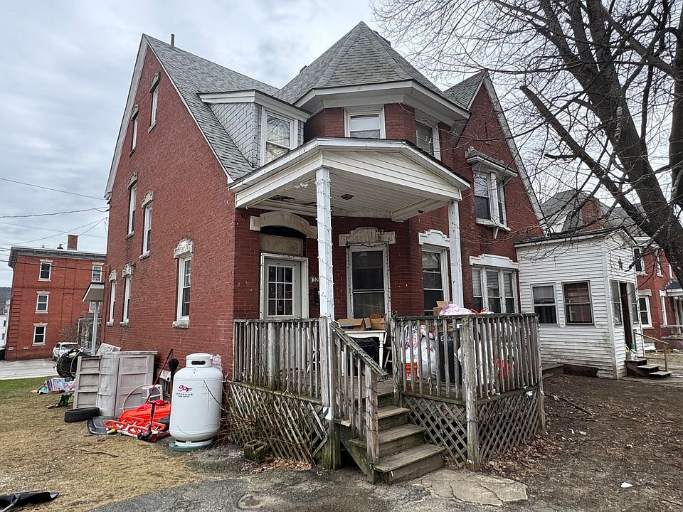 1st image of 32 Erchles Street