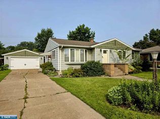 3221 2nd Ave E, Hibbing, MN 55746