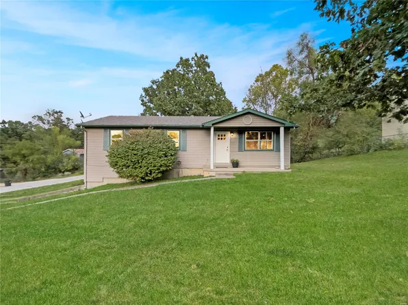 24000 Tallboy Ln, Saint Robert, MO 65584