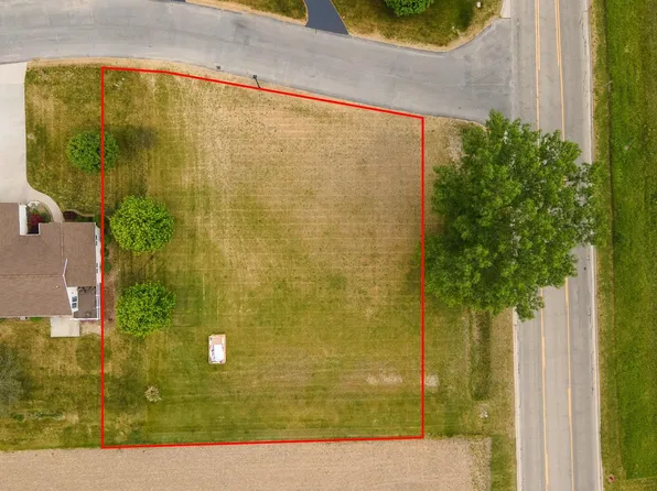 1505 Luce Ct, Alma, MI 48801