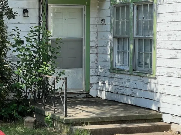 915 Hargrove St, Ardmore, OK 73401