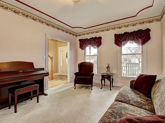 3rd image of 24160 Brown Ln