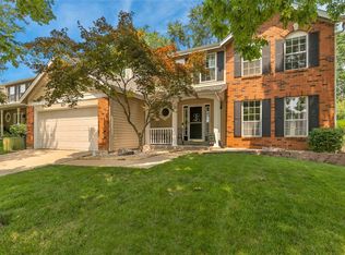 921 Kylemore Dr, Ballwin, MO